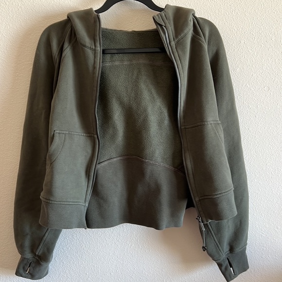 Lululemon Scuba Oversized Full-Zip Hoodie in army green - Picture 11 of 12